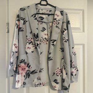 New without tags … light grey blazer with flowers and cinched at the arms